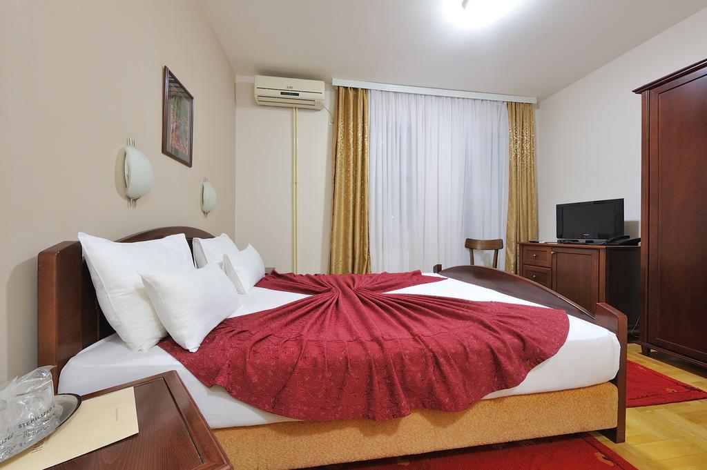 Hotel Dragovic Smederevo Esterno foto